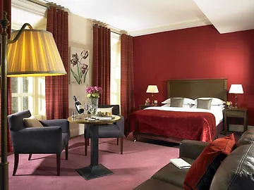 Carlton Abbey & C 4*
