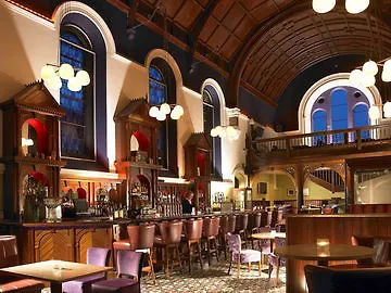Hotell Carlton Abbey & C